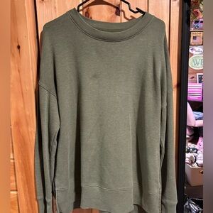 Women’s green shirt
